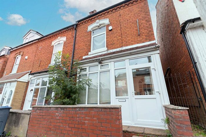 3 Bedroom House To Rent In Heeley Road, Birmingham, B29