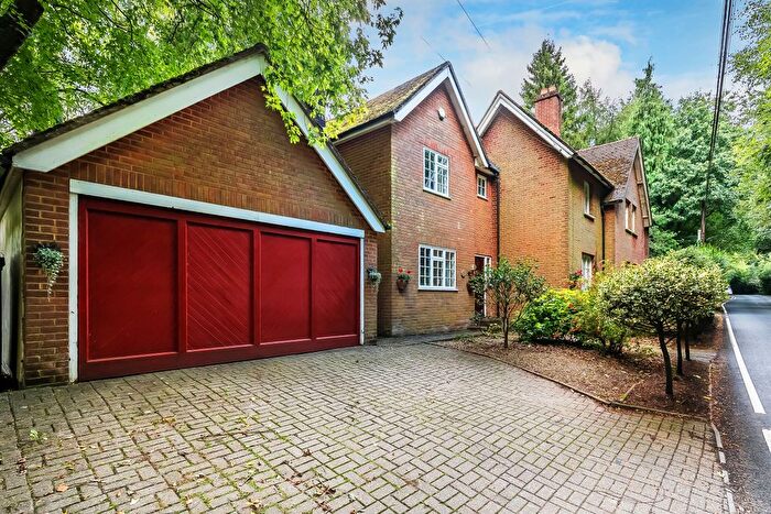 3 Bedroom Semi-Detached House For Sale In Whitley Row, Wheatsheaf Hill, Goathurst Common, Ide Hill, Sevenoaks, Kent, TN14