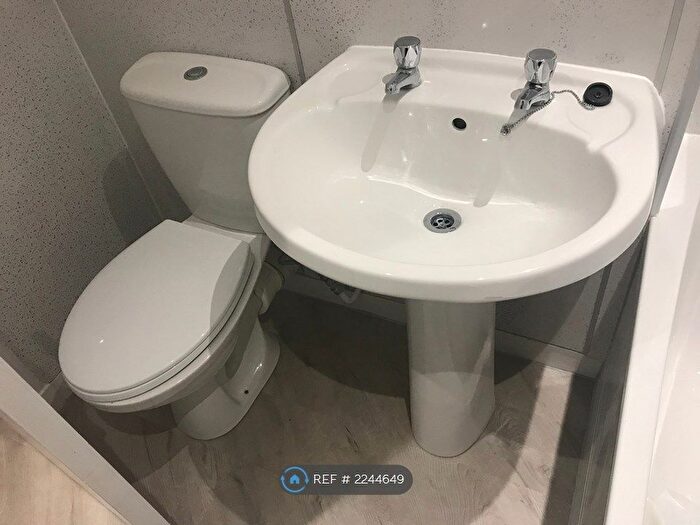 2 Bedroom Flat To Rent In Clepington Road, Dundee, DD3