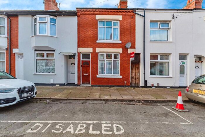 2 Bedroom Terraced House For Sale In Trafford Road, Leicester, LE5