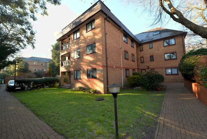 3 Bedroom Penthouse To Rent In Northlands Road, Southampton, SO15