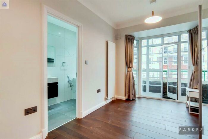 3 Bedroom Flat To Rent In Dorset House, Gloucester Place, NW1