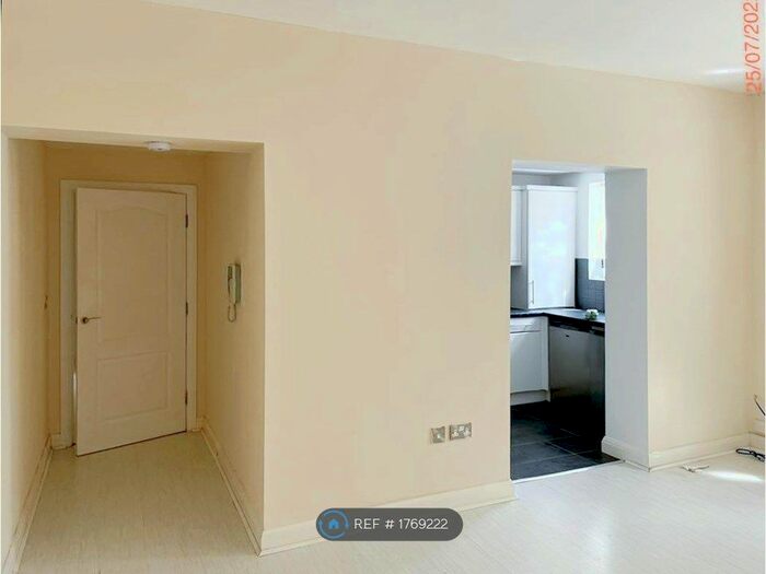 2 Bedroom Flat To Rent In Chetwynd Court, Stockton-On-Tees, TS19