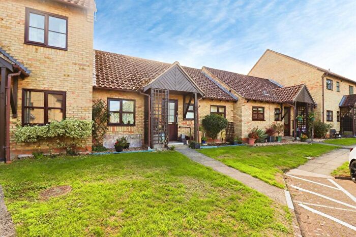 2 Bedroom Semi-Detached Bungalow For Sale In Ship Gardens, Mildenhall, Bury St. Edmunds, IP28