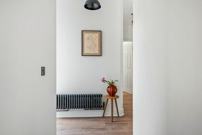 1 Bedroom Flat For Sale In Laleham Road, London, SE6