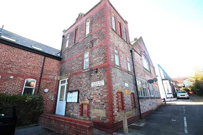 2 Bedroom Flat For Sale In Devonshire Place, Prestwich, Manchester, M25
