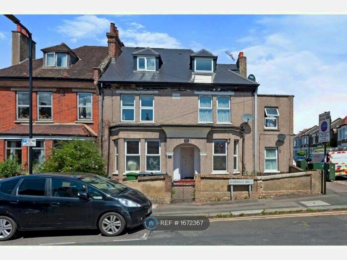 2 Bedroom Flat To Rent In Elmsdale Road, London, E17