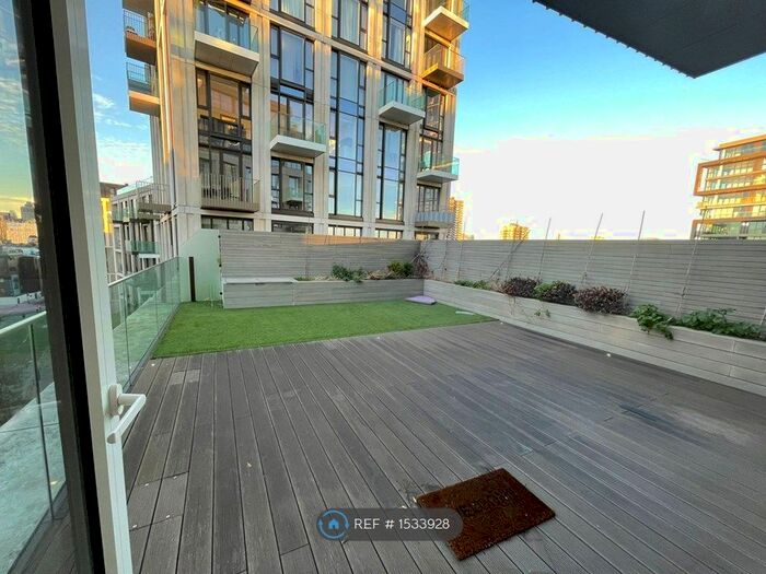 2 Bedroom Flat To Rent In Vaughan Way, London, E1W