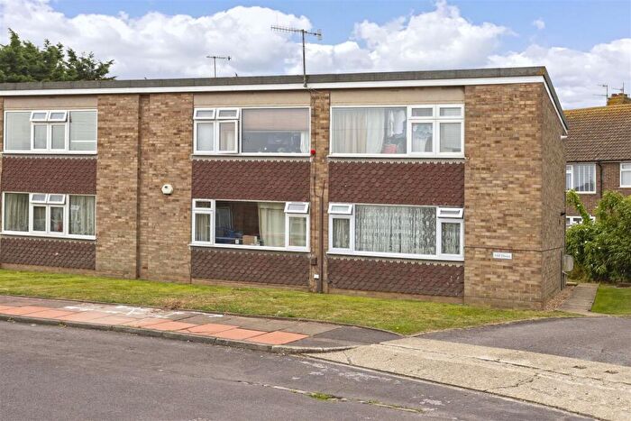 Flat To Rent In Seamill Park Crescent, Worthing, BN11