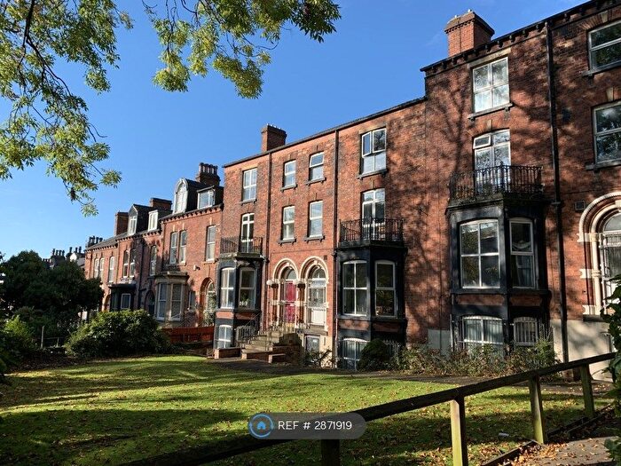 2 Bedroom Flat To Rent In Moorland Hall, Leeds, LS3