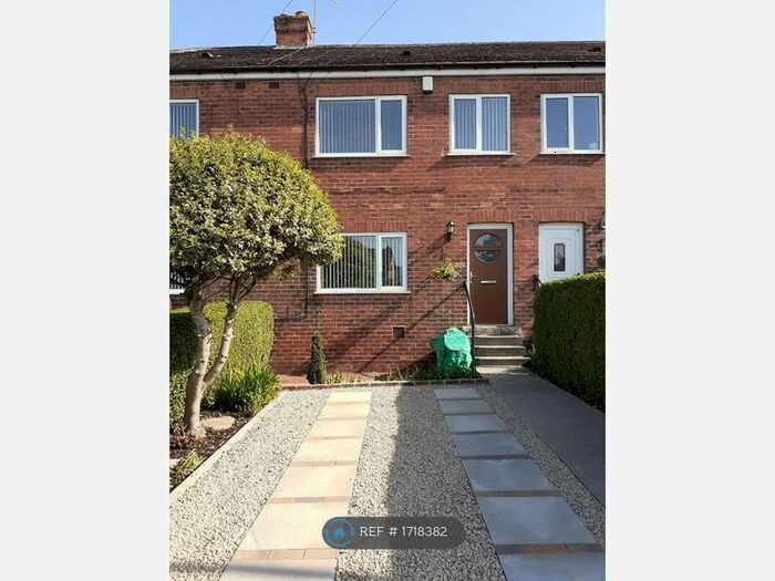 2 Bedroom Terraced House To Rent In Brandy Carr Road, Wakefield, WF2