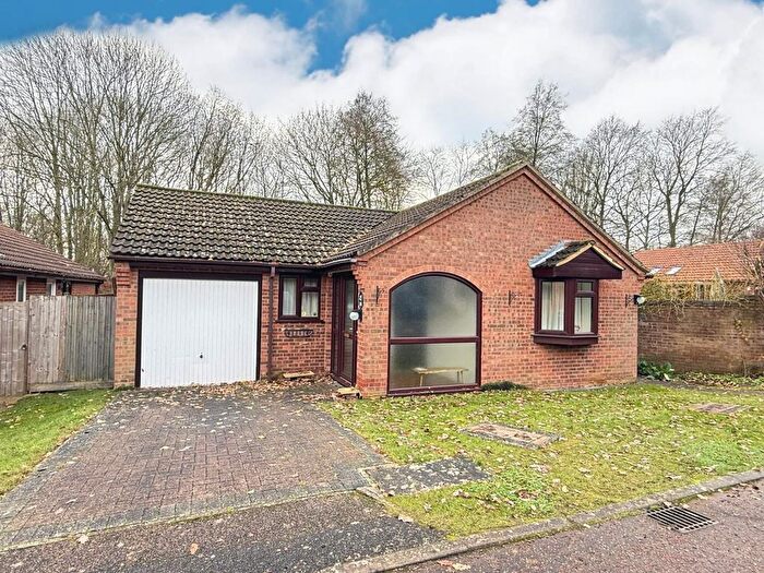 3 Bedroom Detached Bungalow For Sale In Swallow Close, Northampton, NN4