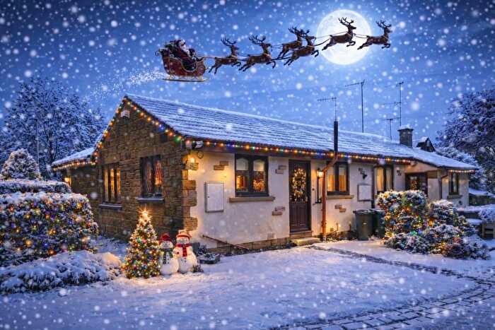 2 Bedroom Detached Bungalow For Sale In Jamie Court, Bradford, BD10