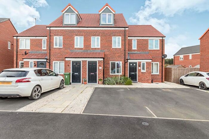 3 Bedroom House To Rent In Skylark Way, Clipstone Village, Mansfield, NG21