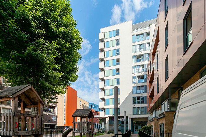 2 Bedroom Flat For Sale In William Beveridge House, Bow, E3