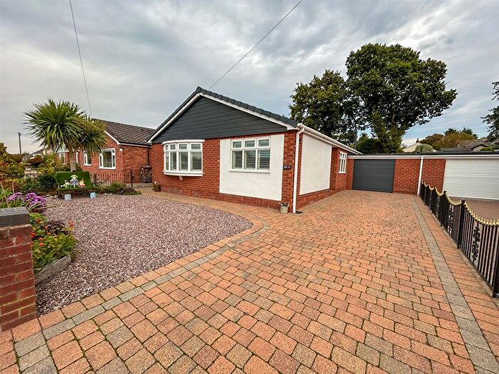 3 Bedroom Bungalow For Sale In Berwyn Avenue, Penyffordd, CH4