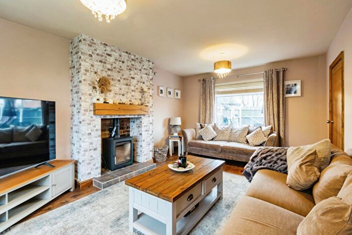 3 Bedroom Terraced House For Sale In Butler Close, Cropwell Butler, Nottinghamshire, NG12