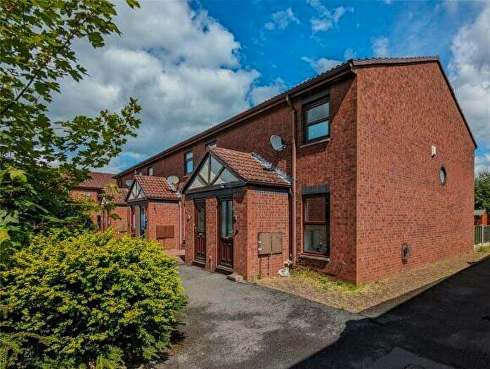 2 Bedroom End Of Terrace House To Rent In Nook Street, CA1