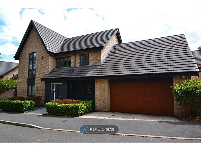 4 Bedroom Detached House To Rent In New House Farm Drive, Birmingham, B31