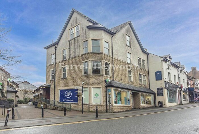2 Bedroom Flat For Sale In Ashtrees Way, Carnforth, LA5