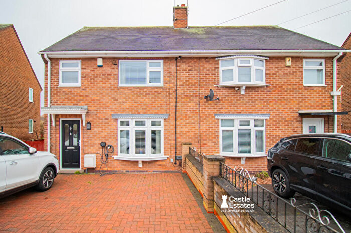 3 Bedroom Semi-Detached House For Sale In Bainton Grove, Nottingham, NG11
