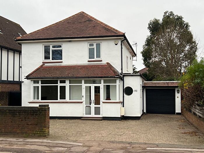 4 Bedroom Detached House To Rent In The Ridgeway, Enfield, EN2