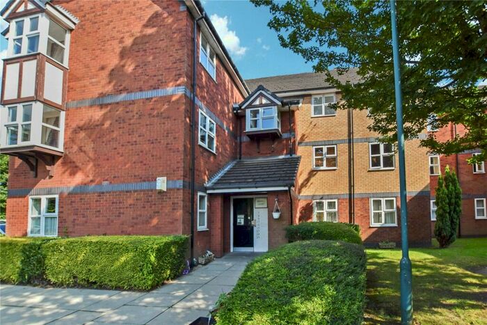 2 Bedroom Flat To Rent In Sheader Drive, Salford, M5