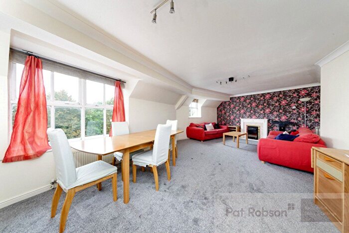 2 Bedroom Flat To Rent In Regency Court, Windsor Mews, Jesmond, Newcastle Upon Tyne, NE2