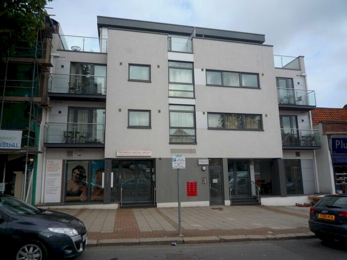 1 Bedroom Flat To Rent In Olympian Court, Regents Park Road, Finchley Central, N3