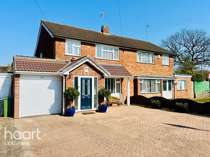 3 Bedroom Semi-Detached House For Sale In Homerton Road, Luton, LU3