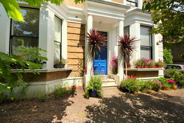 Studio To Rent In Somerset Road, London, W13