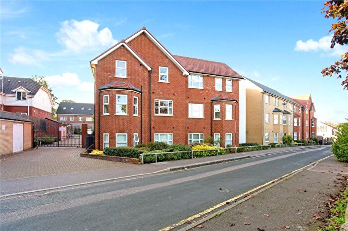 2 Bedroom Apartment For Sale In South Road, Luton, Bedfordshire, LU1