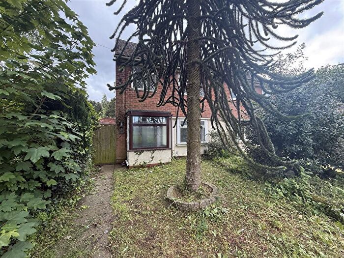 3 Bedroom End Terrace House To Rent In Slim Avenue, Bilston, WV14