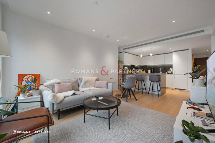 1 Bedroom Apartment For Sale In Landmark Pinnacle, Canary Wharf, E14
