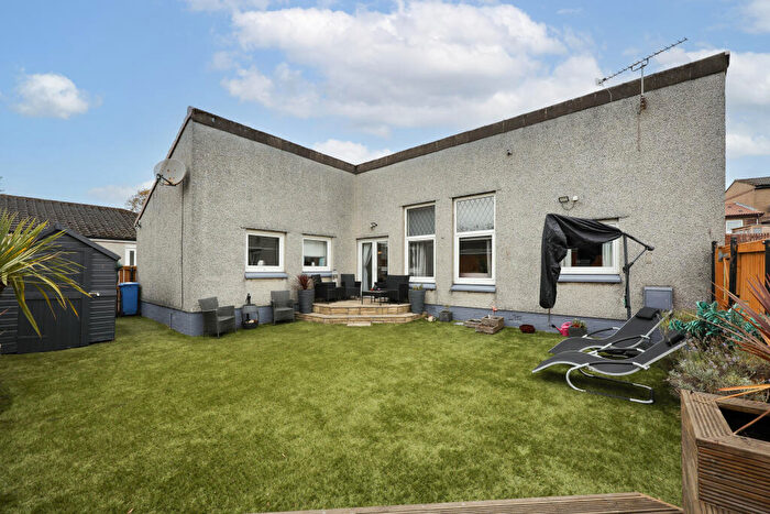 3 Bedroom Detached Bungalow For Sale In Johnston Park, Cowdenbeath, KY4