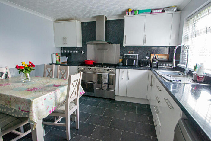 3 Bedroom End Of Terrace House For Sale In Cambridge Close, Haverhill, Suffolk, CB9