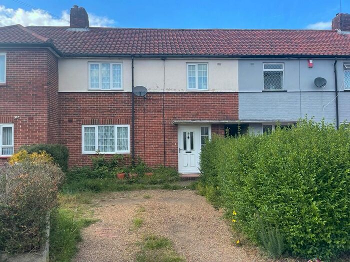 4 Bedroom Terraced House To Rent In Mill Farm Crescent, Hounslow, TW4