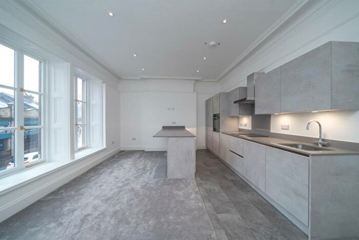 2 Bedroom Apartment To Rent In Quadrant House, Quadrant Mews, Buxton, SK17