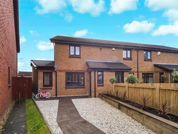 3 Bedroom End Of Terrace House For Sale In Islay Drive, Old Kilpatrick, Glasgow, West Dunbartonshire, G60
