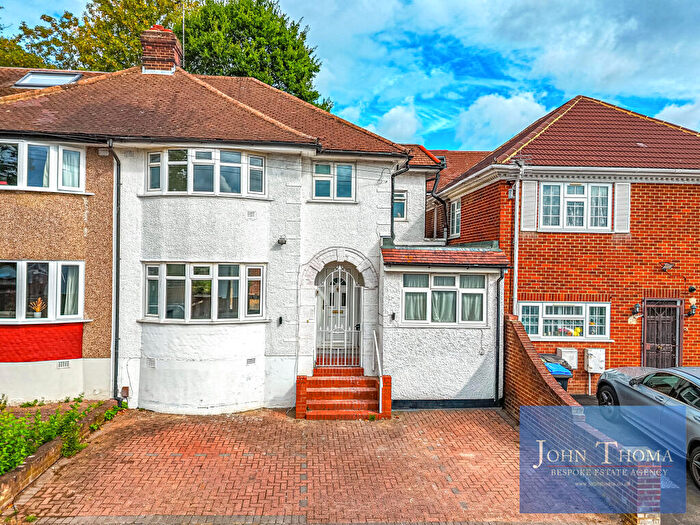 4 Bedroom Terraced House To Rent In The Shrubberies, Chigwell, Essex, IG7