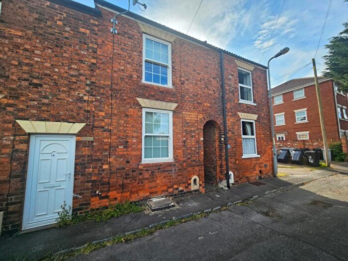 2 Bedroom House To Rent In Queen Street, Grantham, NG31