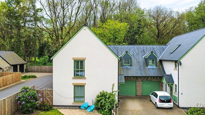 5 Bedroom Semi-Detached House For Sale In The Oaks, Llangattock, NP8