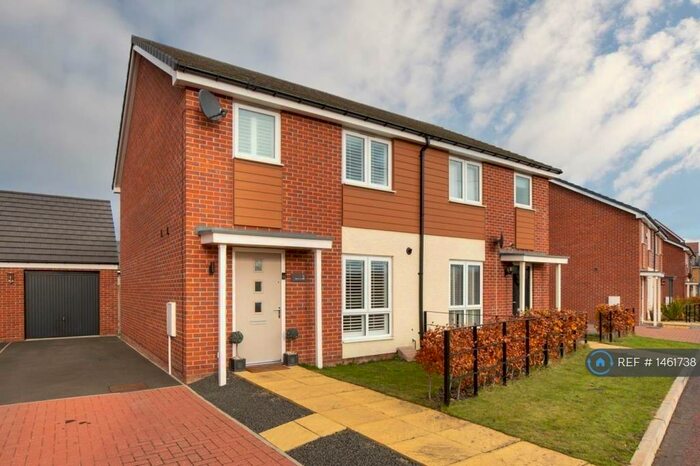3 Bedroom Semi-Detached House To Rent In Shotton View, Newcastle Upon Tyne, NE13