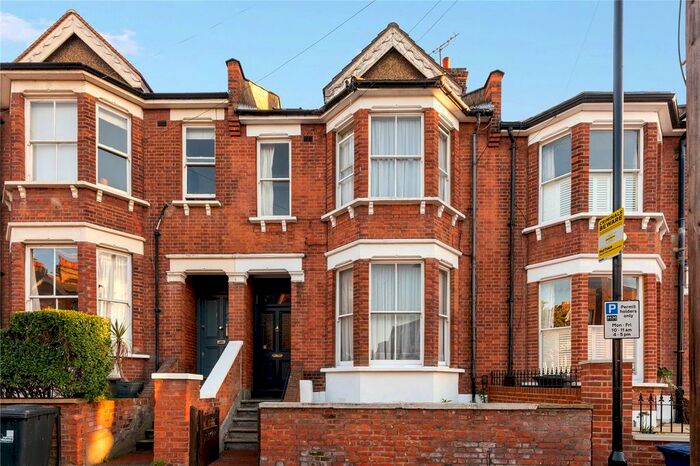 5 Bedroom Terraced House To Rent In Grafton Road, London, W3