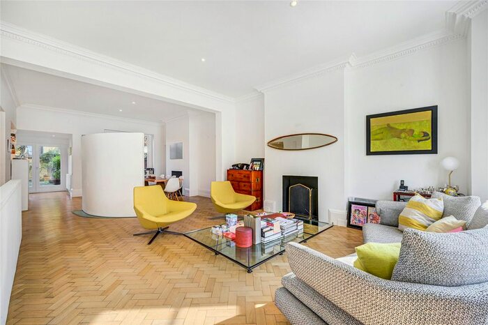 3 Bedroom End Of Terrace House To Rent In Holland Park Road, London, W14