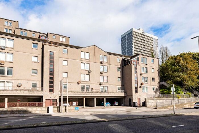 2 Bedroom Flat To Rent In Virginia Street, Aberdeen, AB11