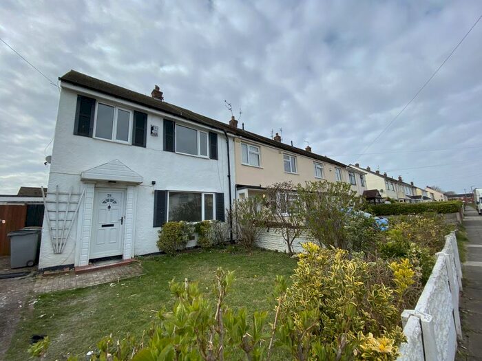 3 Bedroom Semi-Detached House To Rent In Fairmead Road, Wirral, CH46