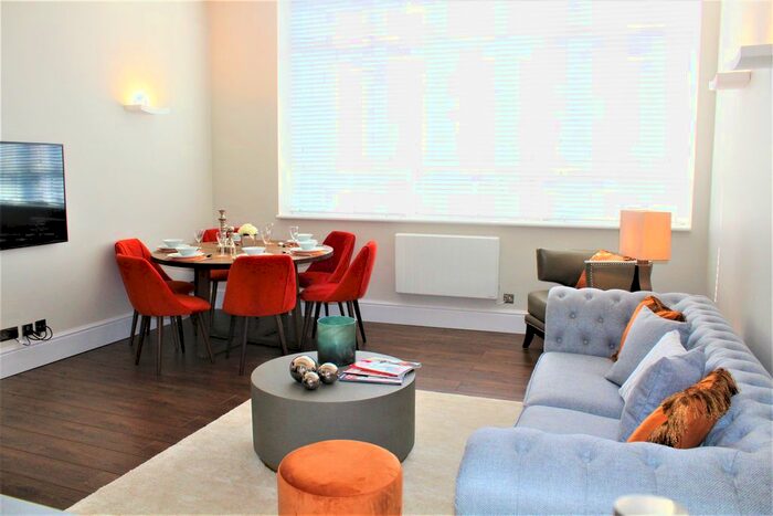 3 Bedroom Flat To Rent In City Reach, Dingley Road, Clerkenwell, London, EC1V