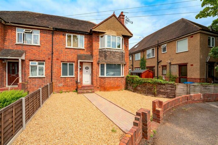 2 Bedroom Maisonette To Rent In Blakeney Court, Maidenhead, SL6