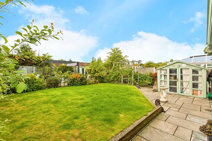 2 Bedroom Bungalow For Sale In Parkfield Close, Leyland, Lancashire, PR26